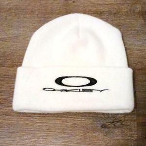 Oakley skull cap